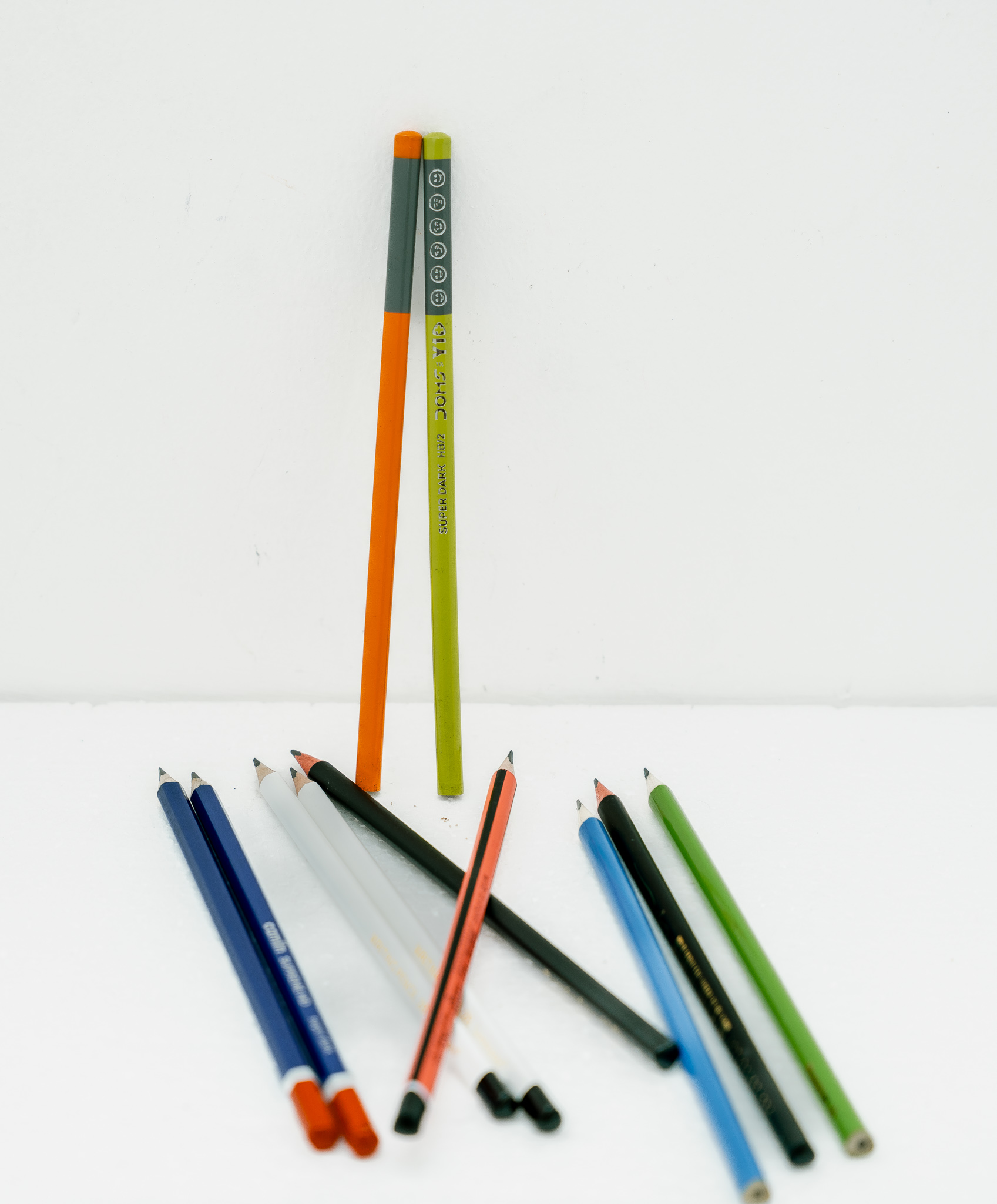 DOMS Super Dark Pencil (HB/2)